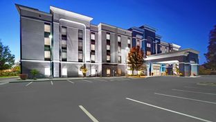 Hampton Inn & Suites Syracuse Erie Blvd