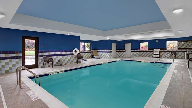 <b>Hampton Inn & Suites Syracuse Erie Blvd Pool</b>. Images powered by <a href="https://iceportal.shijigroup.com/" title="IcePortal" target="_blank">IcePortal</a>.