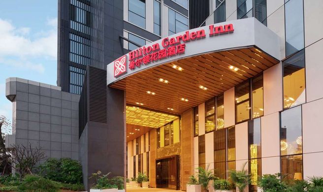 Hilton Garden Inn Shenzhen Bao'an Exterior