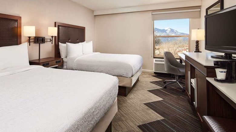 <b>Hampton Inn Taos Room</b>. Images powered by <a href="https://iceportal.shijigroup.com/" title="IcePortal" target="_blank">IcePortal</a>.