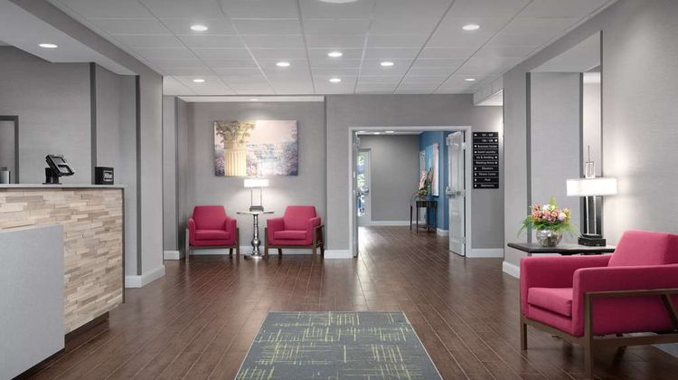Hampton Inn Statesboro Lobby