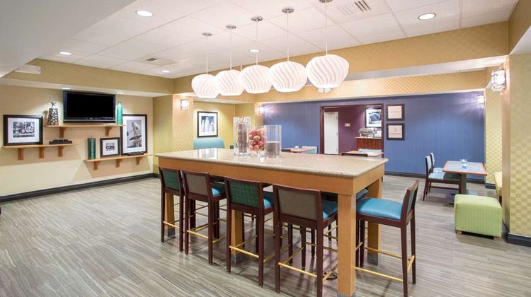 Hampton Inn Santa Rosa Lobby