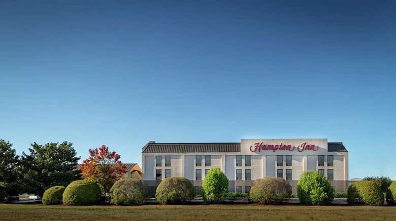 <b>Hampton Inn University Exterior</b>. Images powered by <a href="https://iceportal.shijigroup.com/" title="IcePortal" target="_blank">IcePortal</a>.