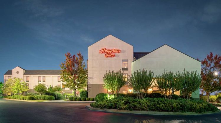 Hampton Inn University Exterior