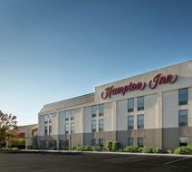 Hampton Inn University Exterior