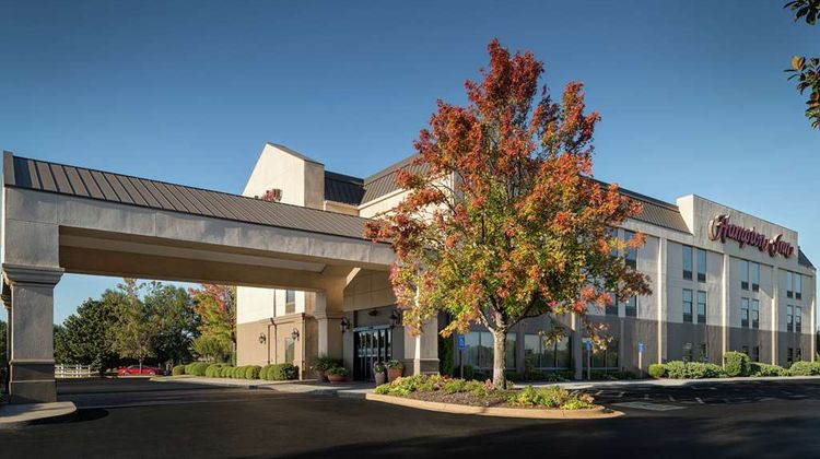 Hampton Inn University Exterior