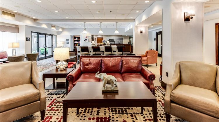 Hampton Inn University Lobby