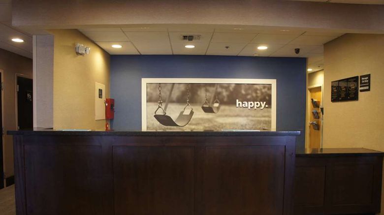 <b>Hampton Inn Tuscaloosa East Lobby</b>. Images powered by <a href="https://iceportal.shijigroup.com/" title="IcePortal" target="_blank">IcePortal</a>.