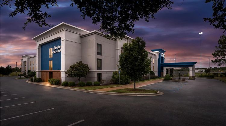 Hampton Inn & Suites Tifton Exterior