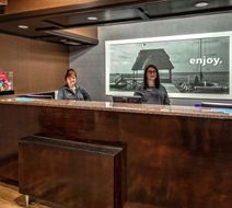 Hampton Inn Tullahoma Lobby