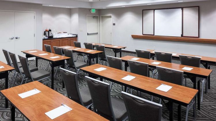 Hampton Inn & Suites Tulare Meeting