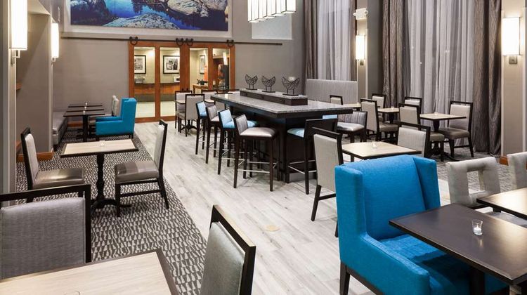Hampton Inn & Suites Tulare Restaurant