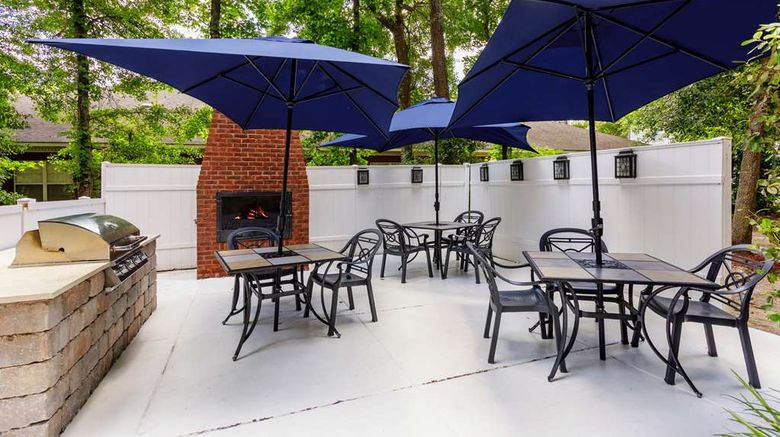 <b>Hampton Inn & Suites Tallahassee I-10 Exterior</b>. Images powered by <a href="https://iceportal.shijigroup.com/" title="IcePortal" target="_blank">IcePortal</a>.