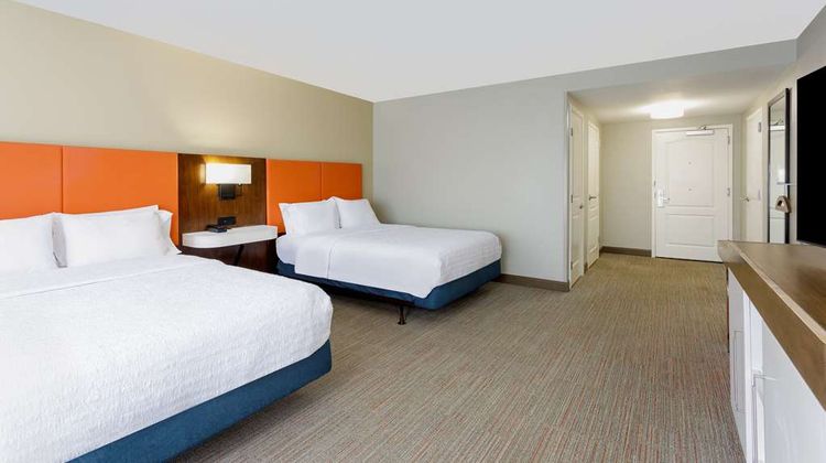 Hampton Inn & Suites Tallahassee I-10 Room