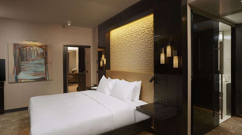 <b>Hilton Tallinn Park Room</b>. Images powered by <a href="https://iceportal.shijigroup.com/" title="IcePortal" target="_blank">IcePortal</a>.