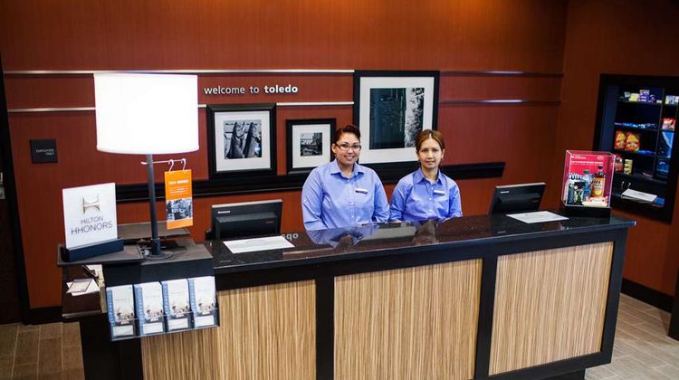 Hampton Inn & Suites, Toledo/Westgate Lobby