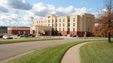 <b>Hampton Inn Topeka Exterior</b>. Images powered by <a href="https://iceportal.shijigroup.com/" title="IcePortal" target="_blank">IcePortal</a>.