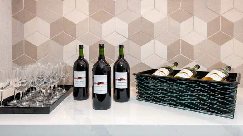 <b>Homewood Suites Tampa Airport-Westshore Restaurant</b>. Images powered by <a href="https://iceportal.shijigroup.com/" title="IcePortal" target="_blank">IcePortal</a>.