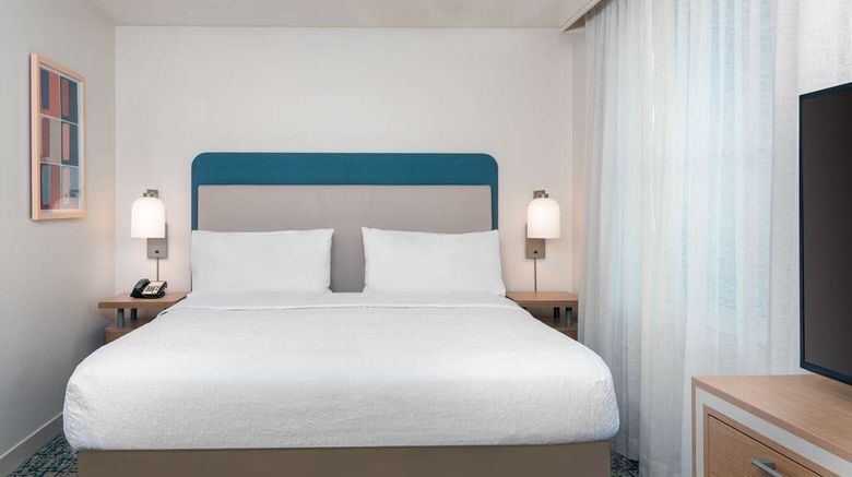 <b>Homewood Suites Tampa Airport-Westshore Room</b>. Images powered by <a href="https://iceportal.shijigroup.com/" title="IcePortal" target="_blank">IcePortal</a>.