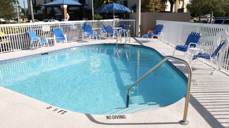 Hampton Inn Tampa/Rocky Point-Airport Pool