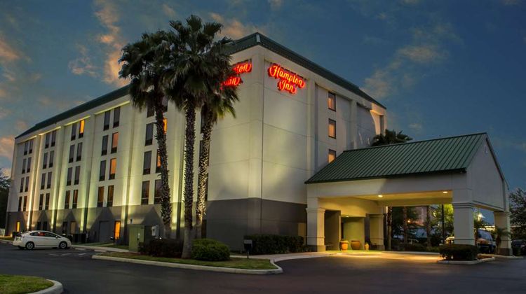 Hampton Inn Veterans Expressway Exterior