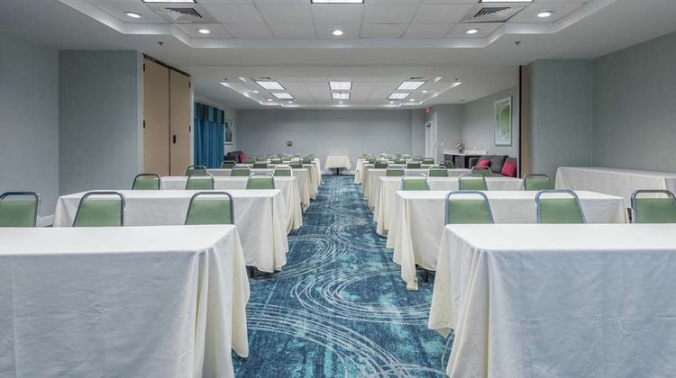 Hampton Inn Veterans Expressway Meeting