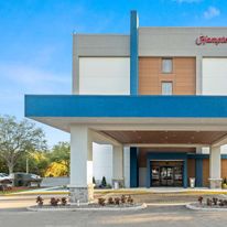 Hampton Inn Veterans Expressway
