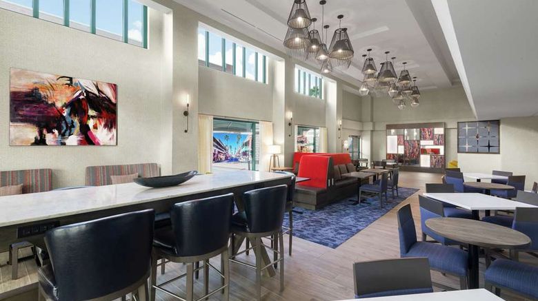 <b>Hampton Inn & Suites Ybor City/Downtown Restaurant</b>. Images powered by <a href="https://iceportal.shijigroup.com/" title="IcePortal" target="_blank">IcePortal</a>.