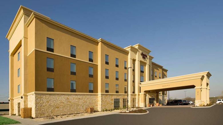 Hampton Inn Temple Exterior. Images powered by <a href="https://iceportal.shijigroup.com" target="_blank" rel="noopener">Ice Portal</a>.