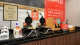 <b>Hampton Inn Tracy Restaurant</b>. Images powered by <a href="https://iceportal.shijigroup.com/" title="IcePortal" target="_blank">IcePortal</a>.