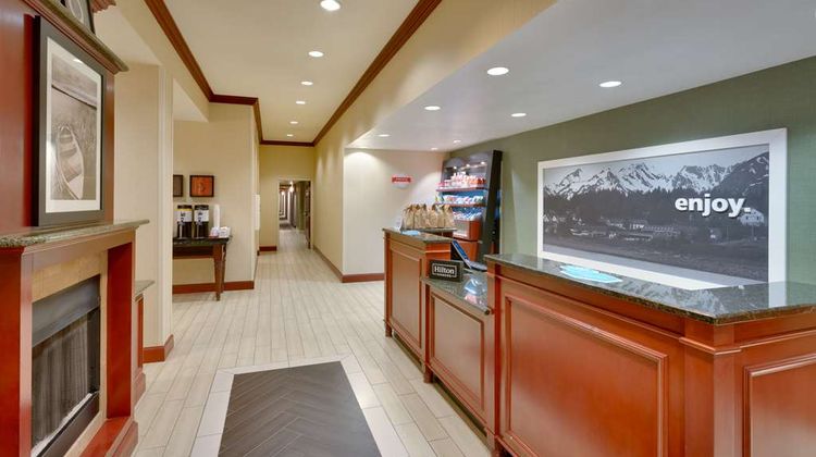 Hampton Inn Lobby