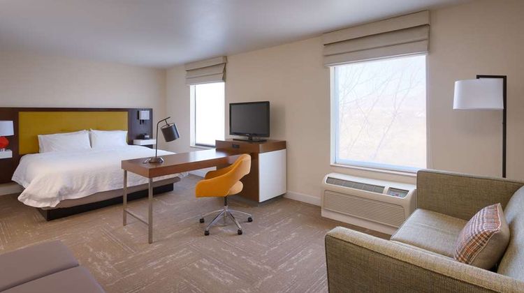 Hampton Inn Room