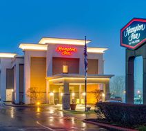 Hampton Inn Johnson City Exterior