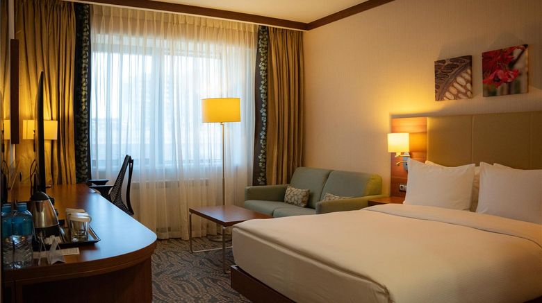 <b>Hilton Garden Inn Astana Room</b>. Images powered by <a href="https://iceportal.shijigroup.com/" title="IcePortal" target="_blank">IcePortal</a>.