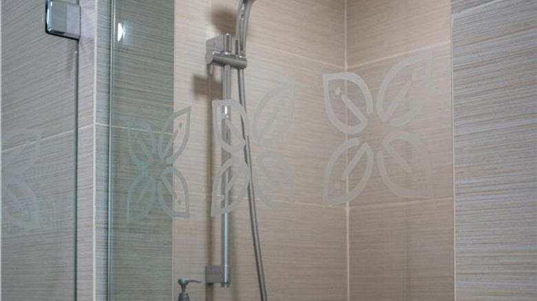 <b>Hilton Garden Inn Astana Room</b>. Images powered by <a href="https://iceportal.shijigroup.com/" title="IcePortal" target="_blank">IcePortal</a>.