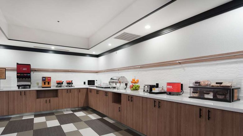 <b>Hampton Inn & Suites-Tulsa/Central Restaurant</b>. Images powered by <a href="https://iceportal.shijigroup.com/" title="IcePortal" target="_blank">IcePortal</a>.