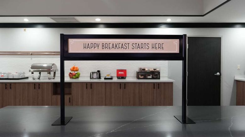 <b>Hampton Inn & Suites-Tulsa/Central Restaurant</b>. Images powered by <a href="https://iceportal.shijigroup.com/" title="IcePortal" target="_blank">IcePortal</a>.