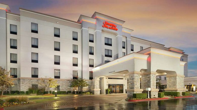 <b>Hampton Inn & Suites Tulsa/Catoosa Exterior</b>. Images powered by <a href="https://iceportal.shijigroup.com/" title="IcePortal" target="_blank">IcePortal</a>.