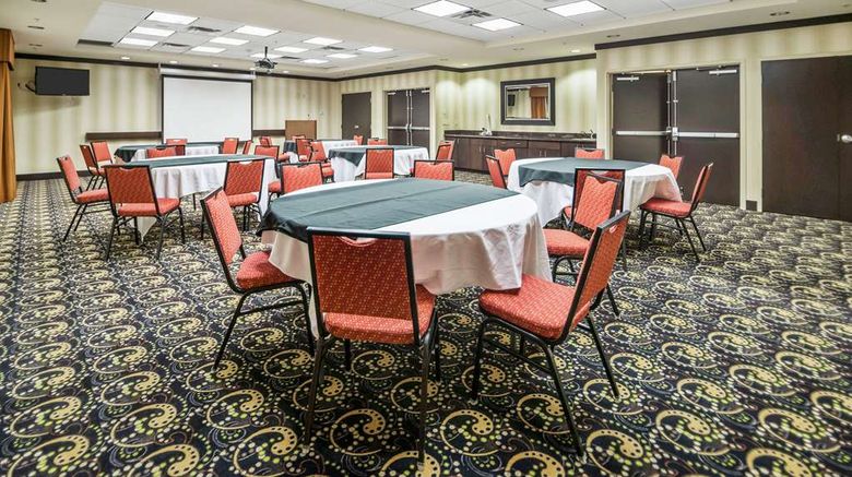 <b>Hampton Inn & Suites Tulsa/Catoosa Meeting</b>. Images powered by <a href="https://iceportal.shijigroup.com/" title="IcePortal" target="_blank">IcePortal</a>.