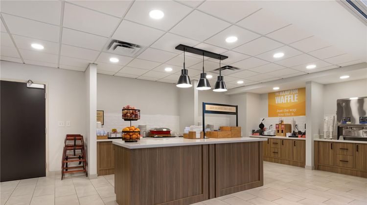 Hampton Inn & Suites Tulsa/Catoosa Restaurant