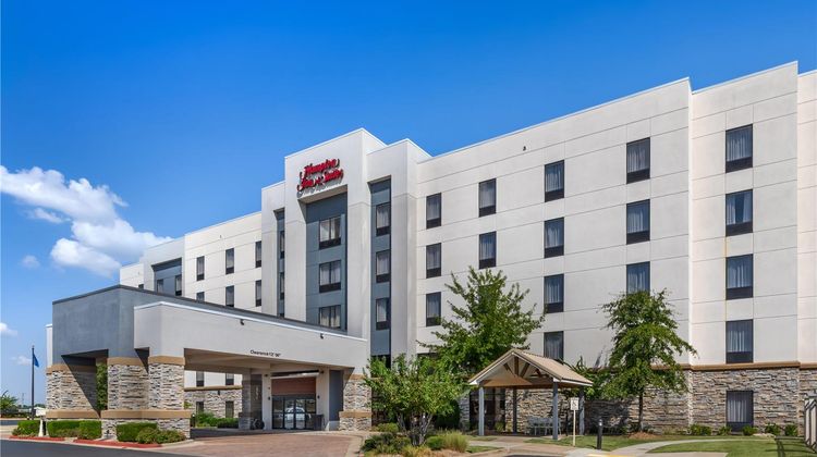 Hampton Inn & Suites Tulsa/Catoosa Exterior