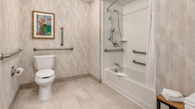 Hampton Inn & Suites Tulsa/Catoosa Room