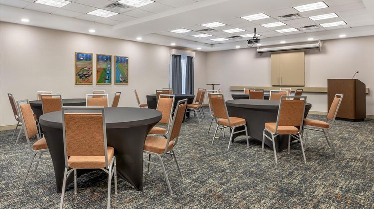 Hampton Inn & Suites Tulsa/Catoosa Meeting