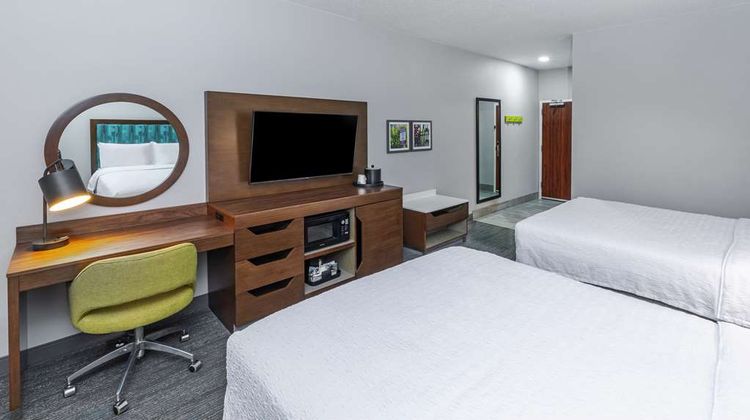 Hampton Inn & Suites Room