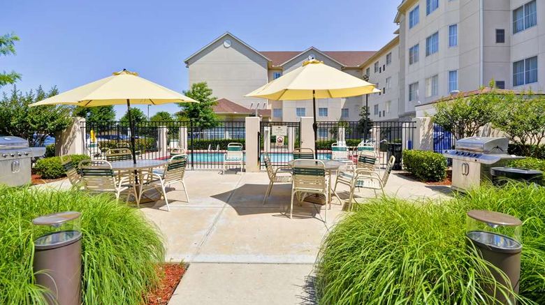 <b>Homewood Suites by Hilton Tulsa South Lobby</b>. Images powered by <a href="https://iceportal.shijigroup.com/" title="IcePortal" target="_blank">IcePortal</a>.