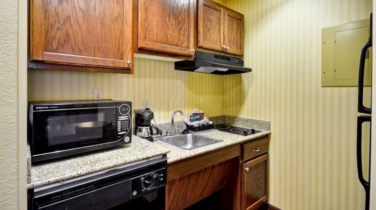 Homewood Suites by Hilton Tulsa South Room