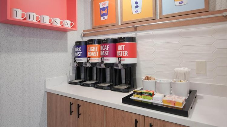 Hampton Inn & Suites Tulsa/Hills Restaurant