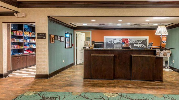 Hampton Inn New Albany Lobby
