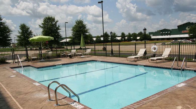 <b>Hampton Inn & Suites West Point Pool</b>. Images powered by <a href="https://iceportal.shijigroup.com/" title="IcePortal" target="_blank">IcePortal</a>.