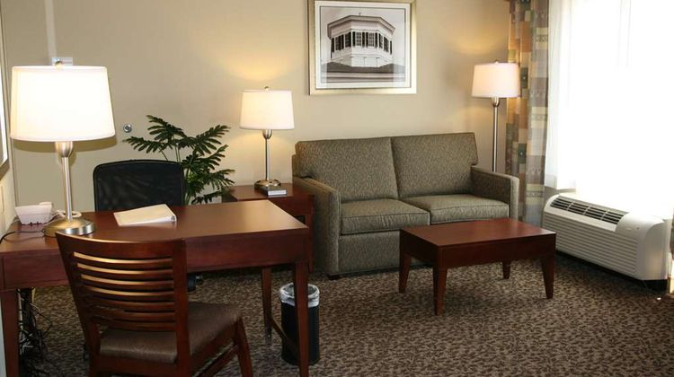 Hampton Inn & Suites West Point Room